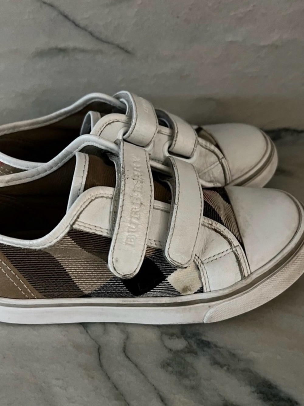 Burberry White & Beige Check Kids Velcro Sneakers - Picture 3 of 8